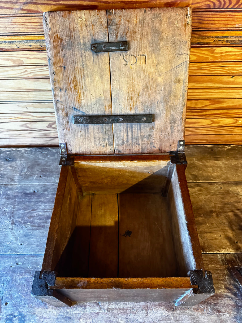 Primitive Solid Wood Storage Box